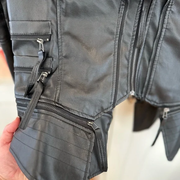 Leather Jacket - Picture 5 of 7